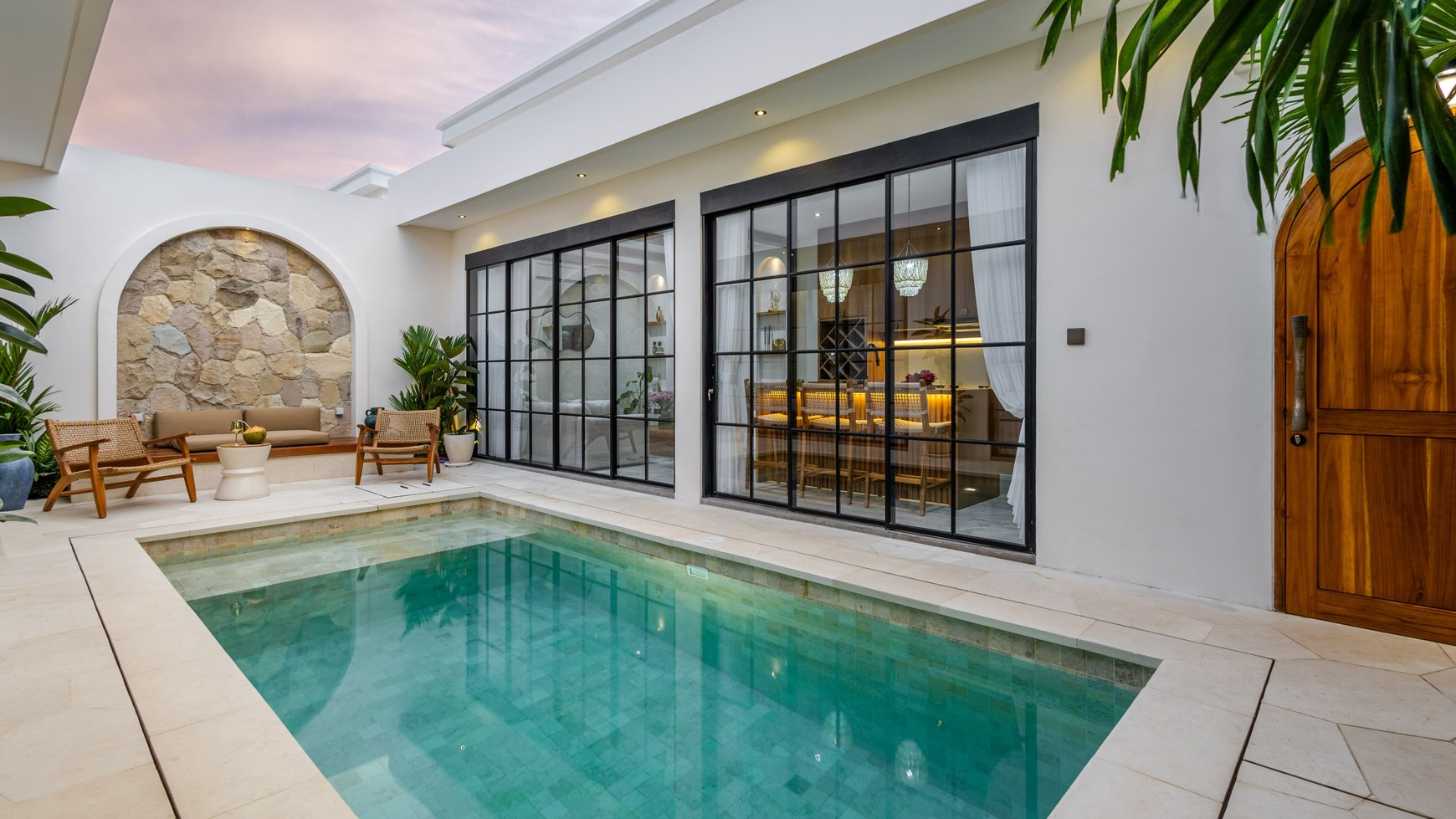 For Leasehold Luxury Tropical Villa in Balangan, Jimbaran