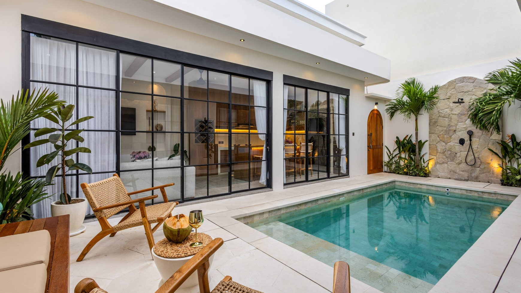 For Leasehold Luxury Tropical Villa in Balangan, Jimbaran