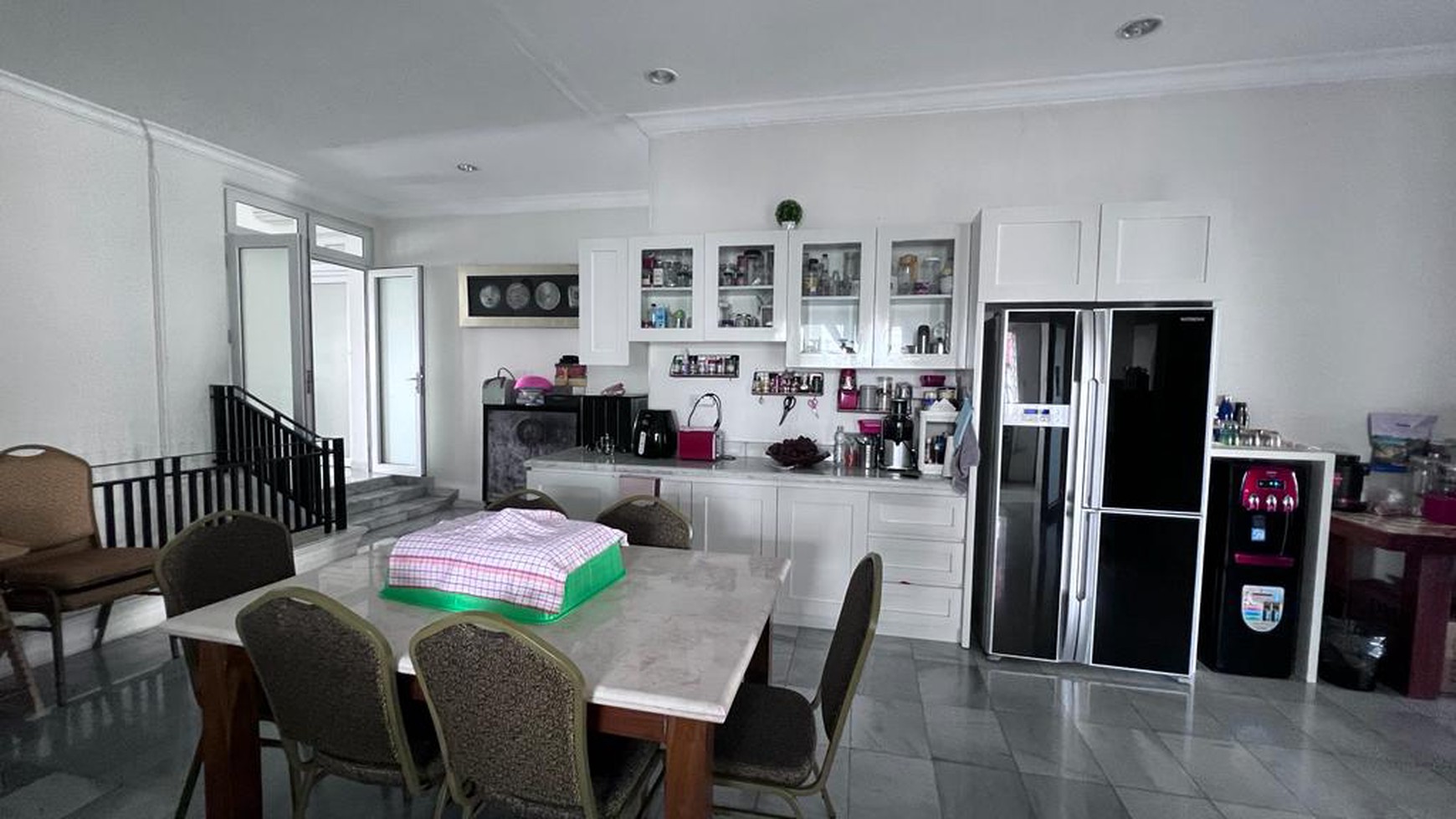 Rumah cantik di Kemang Utara