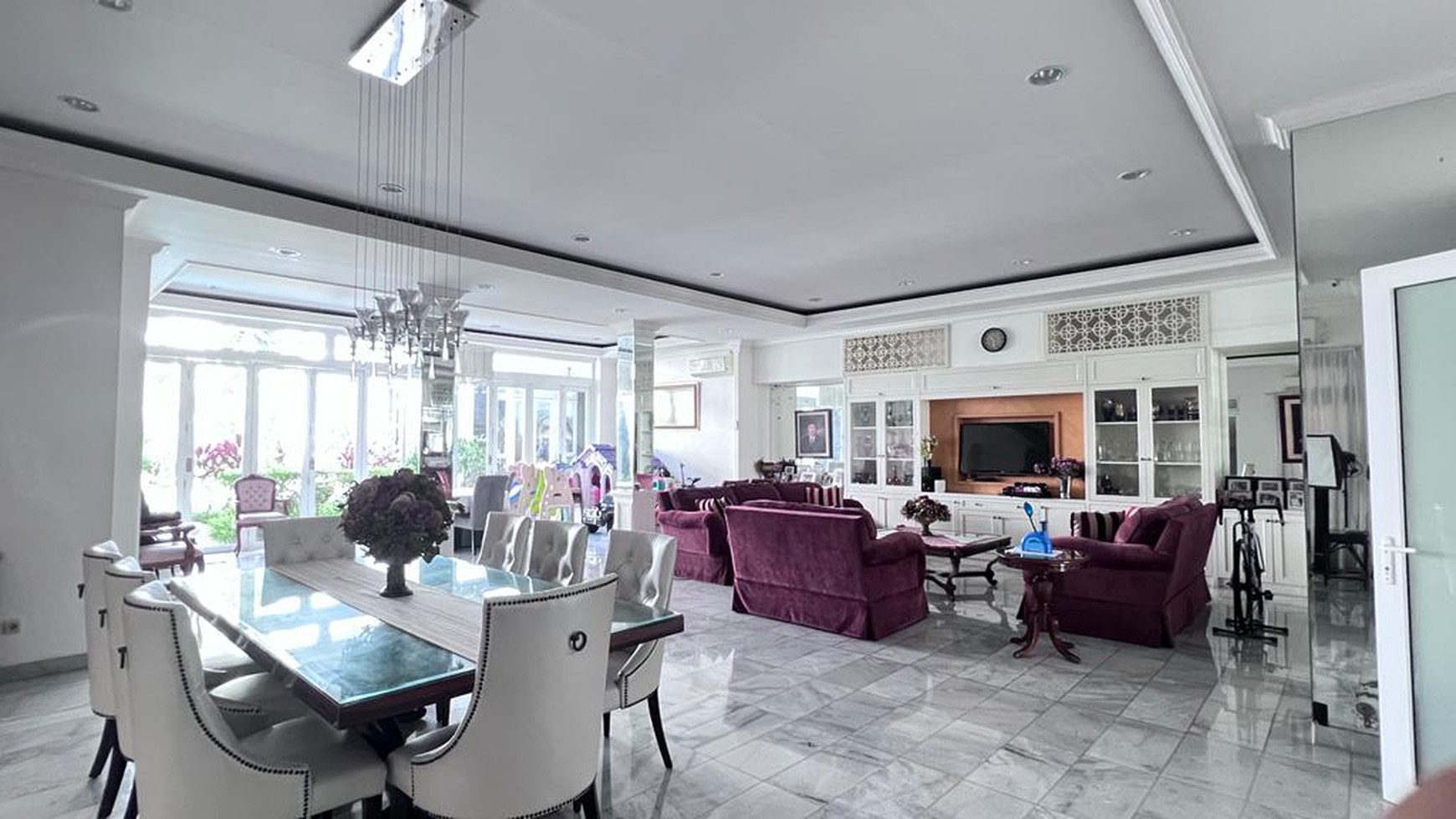 Rumah cantik di Kemang Utara