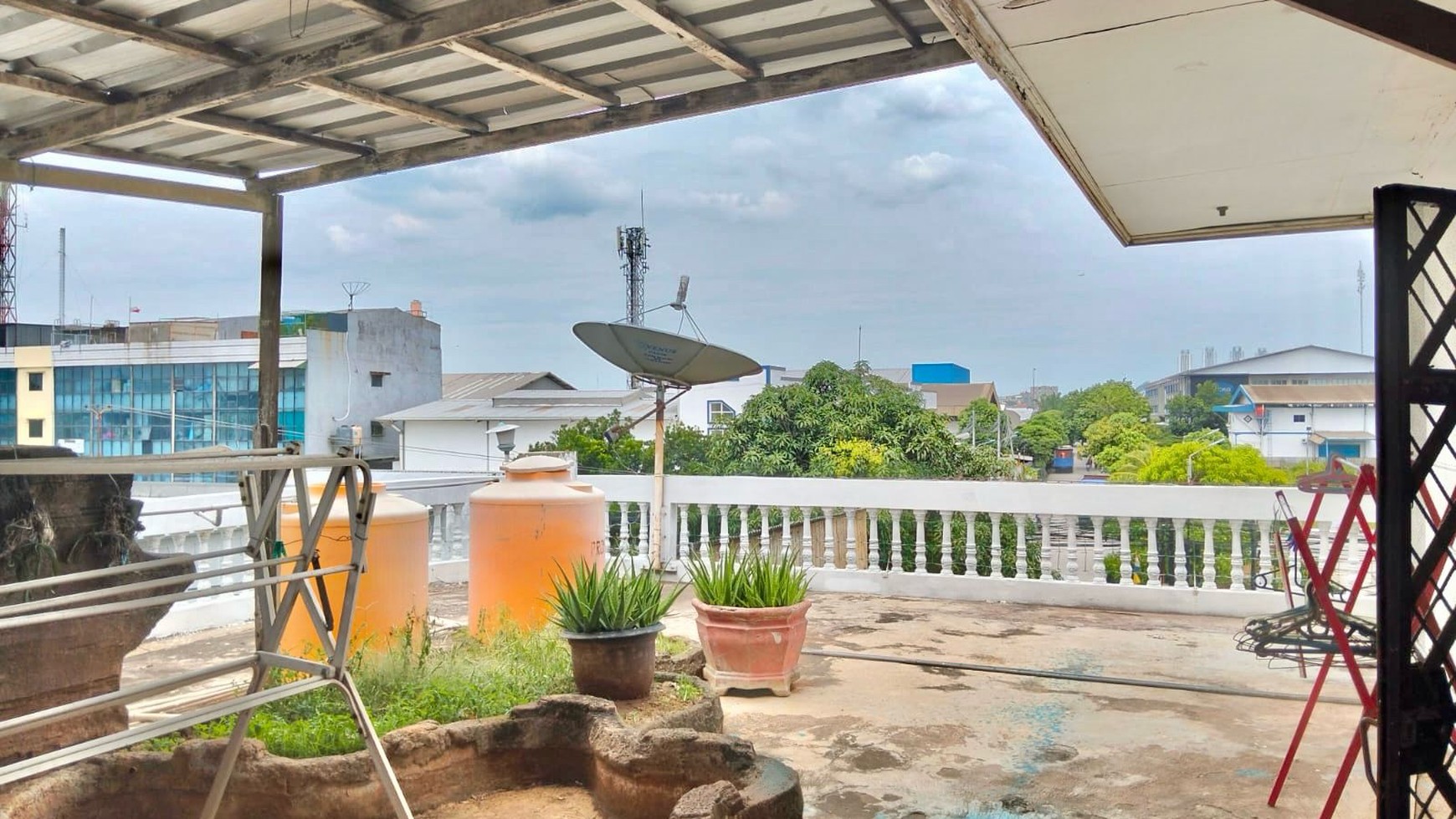 Dijual Rumah & Toko di Lokasi Super Strategis - Jalan Kapuk Raya, Jakarta Barat