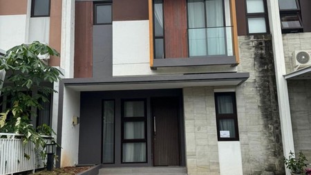 Rumah strategis di Delatinos