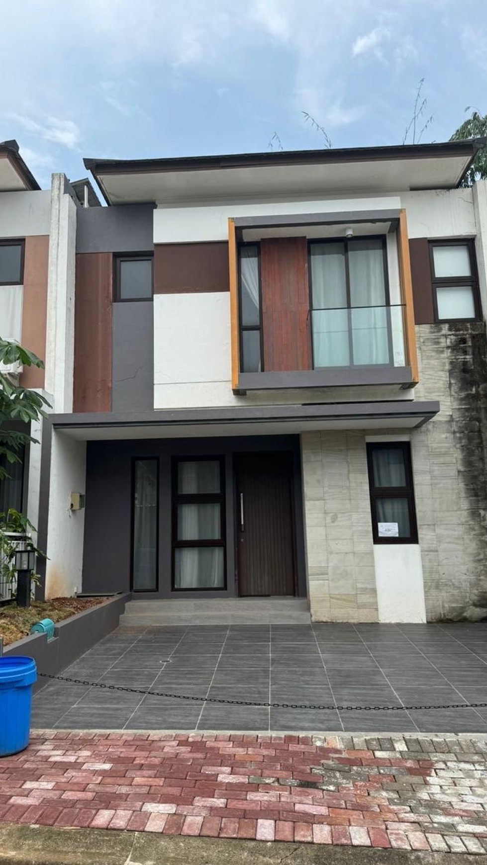 Rumah strategis di Delatinos