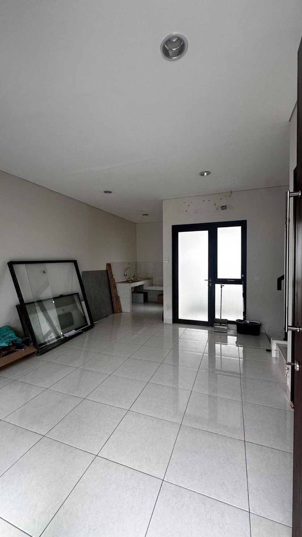 Rumah strategis di Delatinos