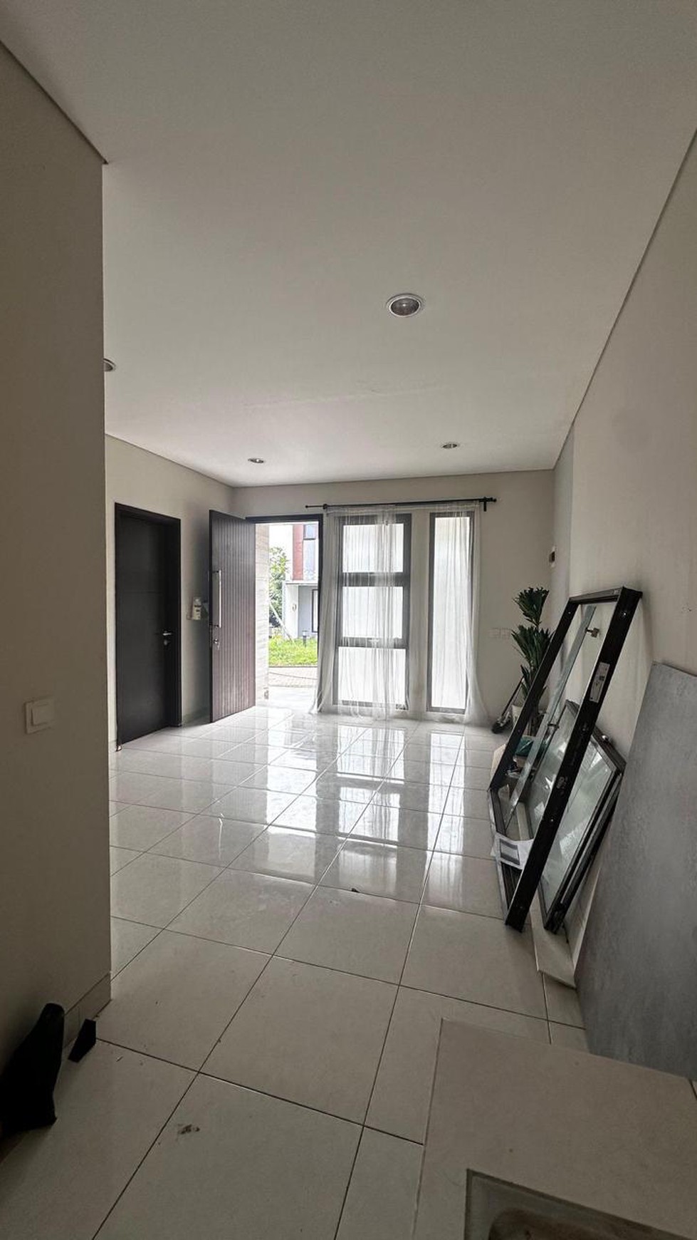 Rumah strategis di Delatinos