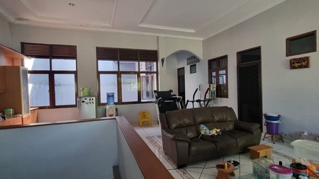 Rumah Bagus Siap Huni di Komplek Setraduta Bandung