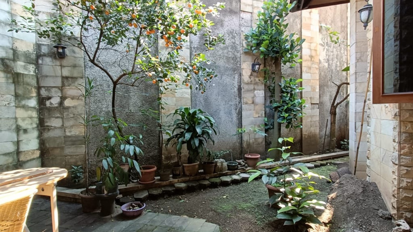 Rumah Menawan 2 Lantai di Sayap Cipaganti Pasirkaliki Kec Cicendo Bandung