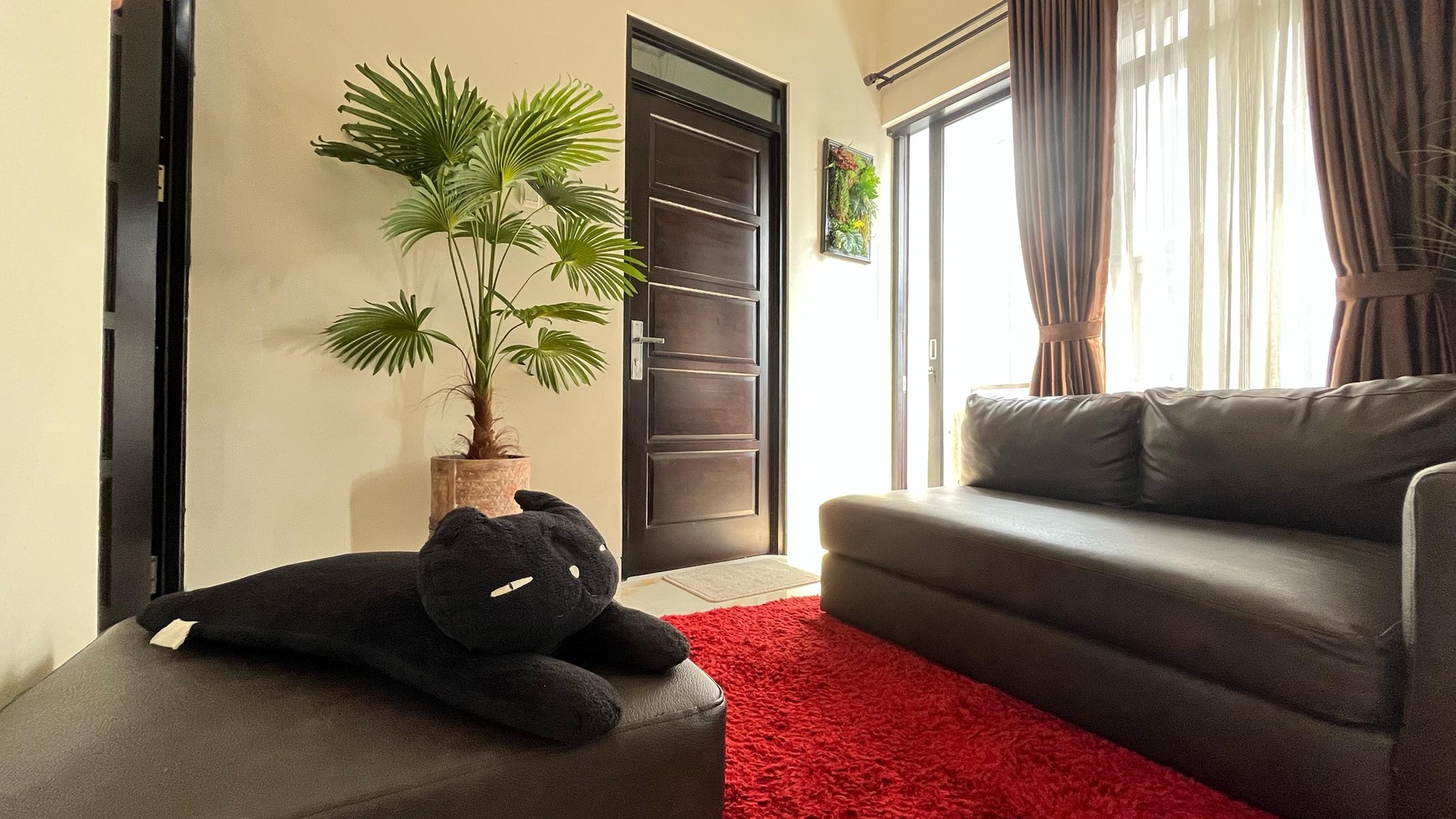 Rumah Minimalis 3 Lantai Full Furnished di Jagakarsa Siap Huni dengan Rooftoop Cantik