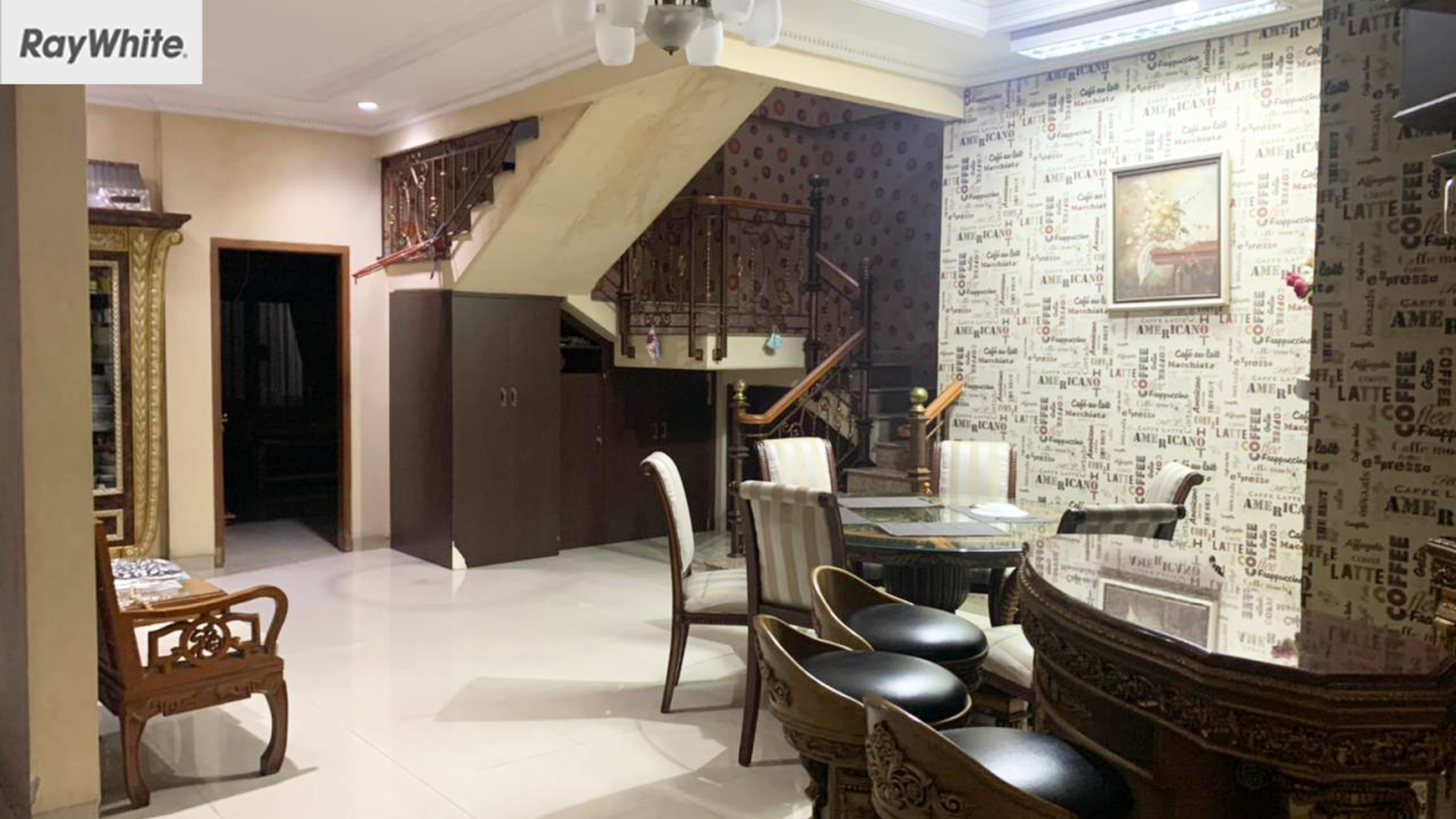 FOR SALE Rumah Menteng 2 lantai Jalan Garut Jakarta Pusat