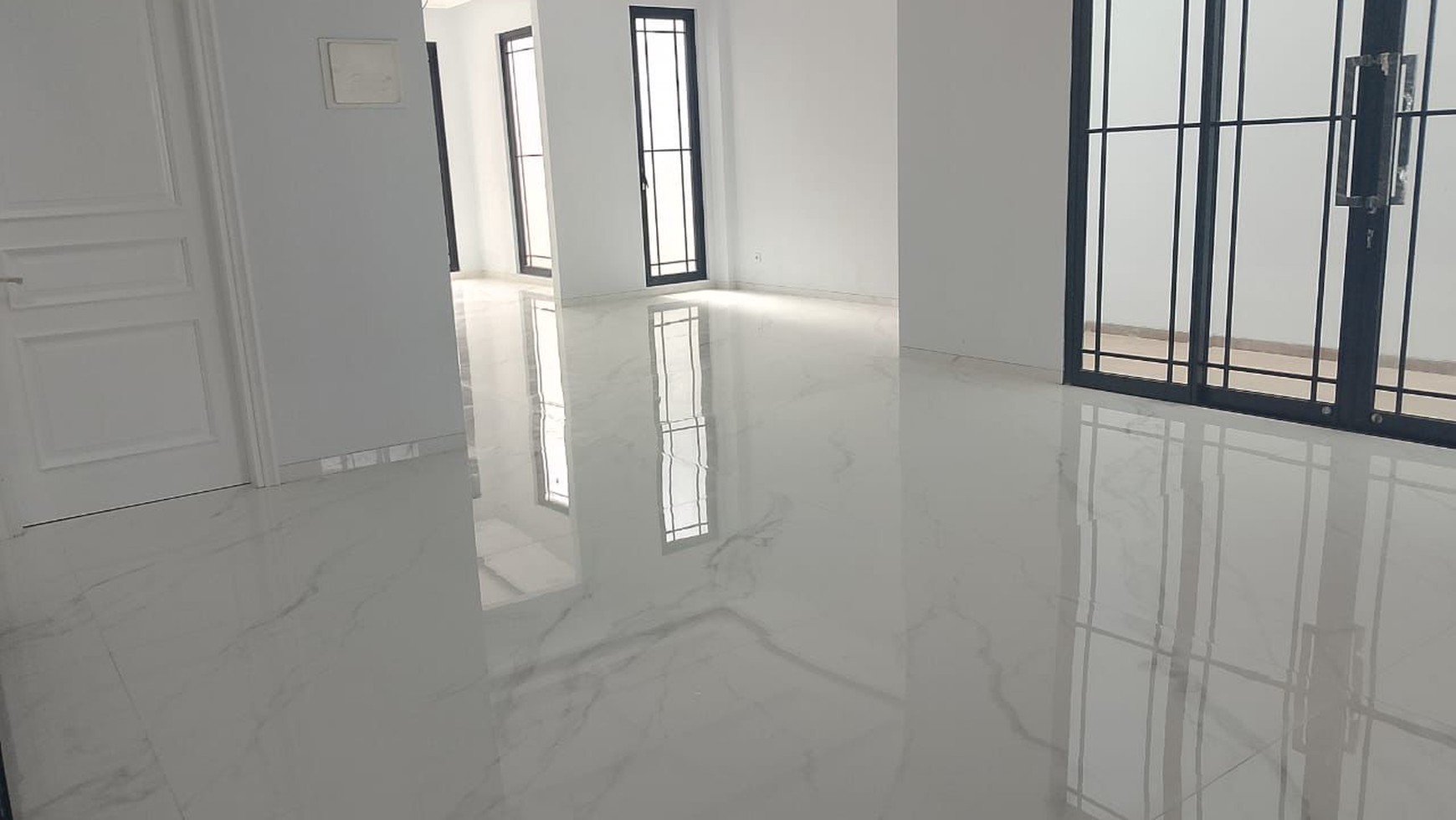 Di Jual Rumah Baru di Jl.Wijaya Kusuma 1 Cilandak