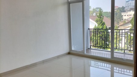 Rumah Komplek di Budisari 3 Lantai Kota Bandung