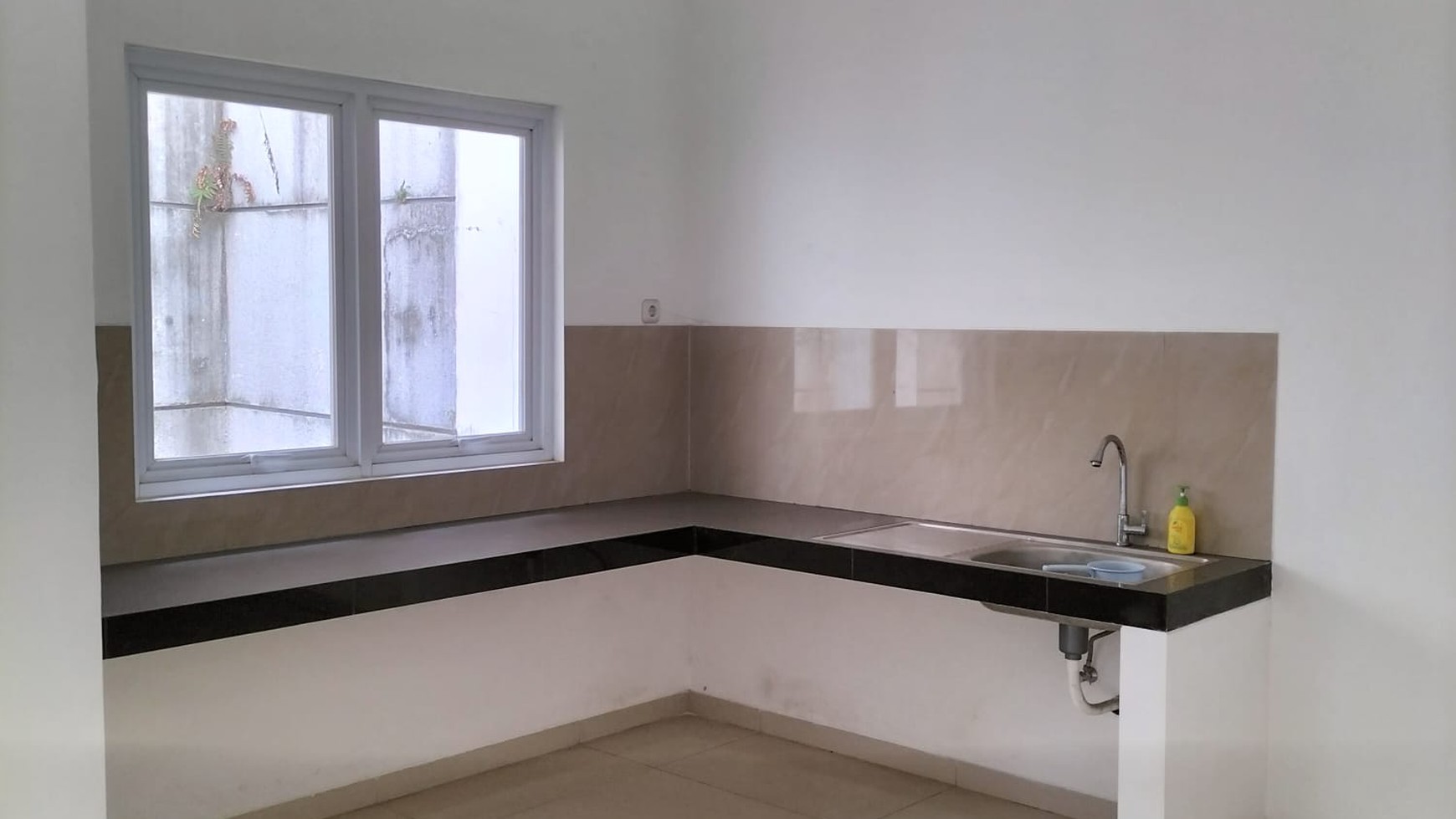 Rumah Komplek di Budisari 3 Lantai Kota Bandung
