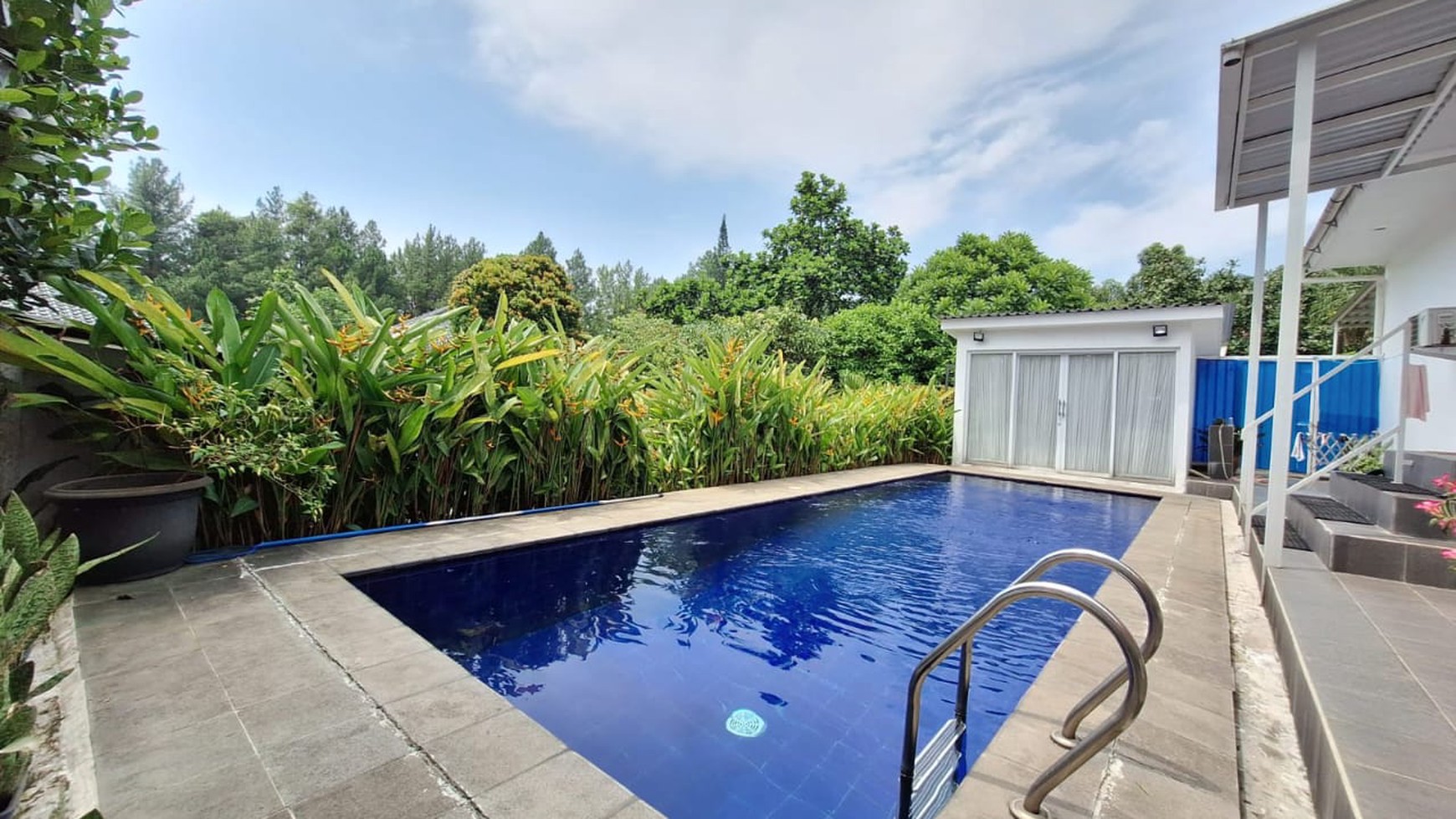 RUMAH DIJUAL DI BUKIT GOLF HIJAU SENTUL