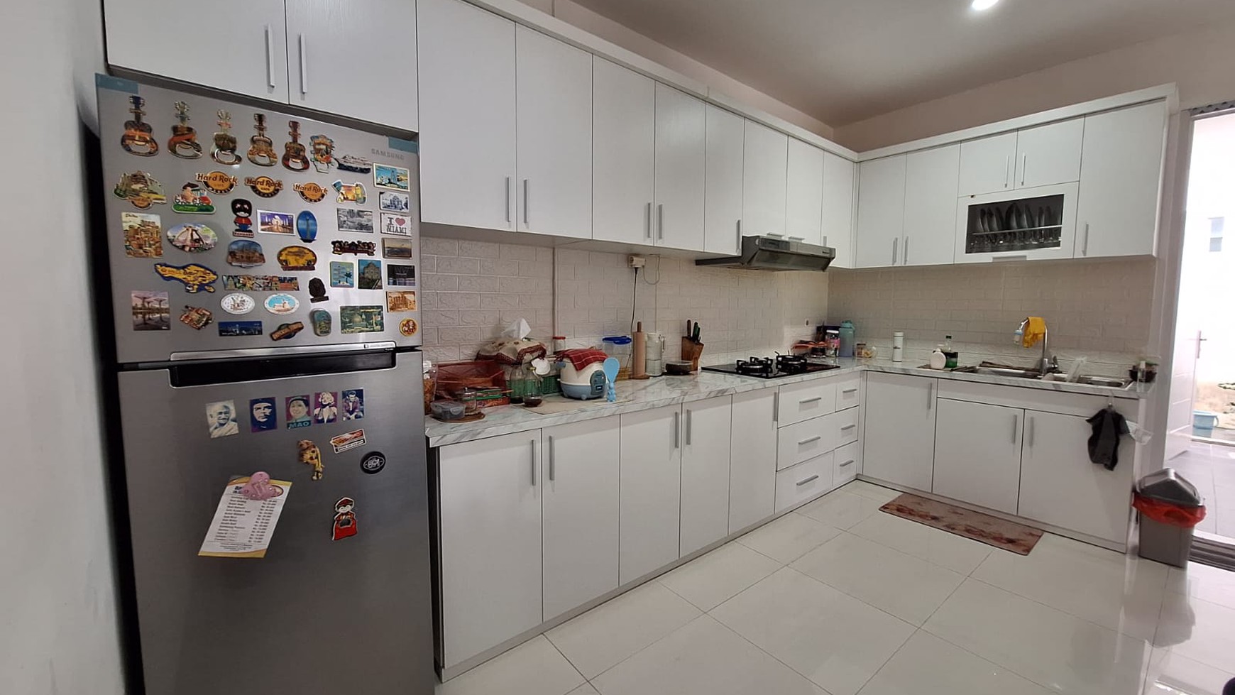 RUMAH DIJUAL DI BUKIT GOLF HIJAU SENTUL