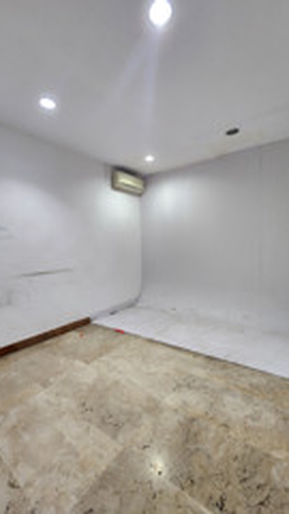 Disewakan Rumah Besar cocok untuk kantor