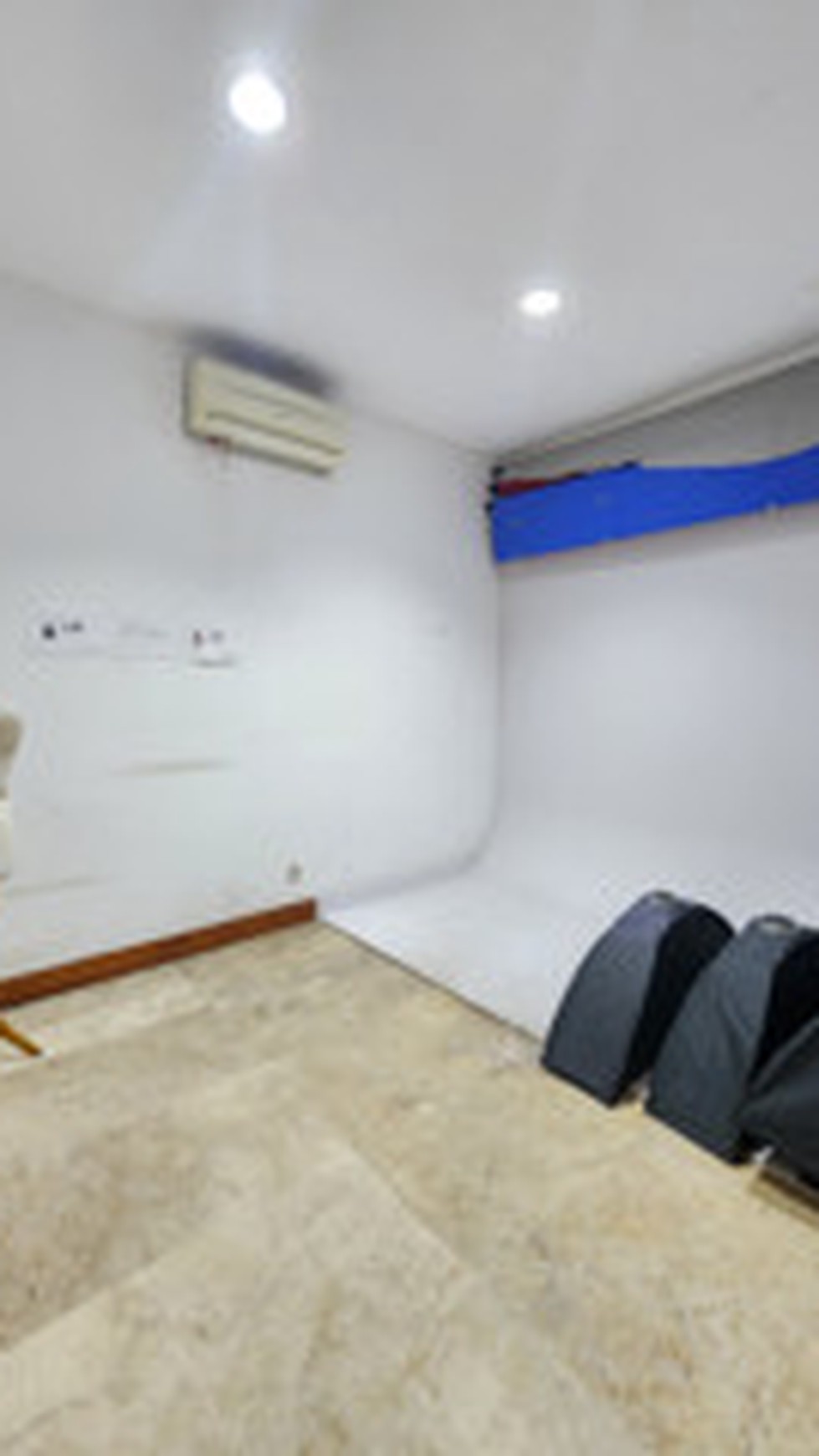 Disewakan Rumah Besar cocok untuk kantor