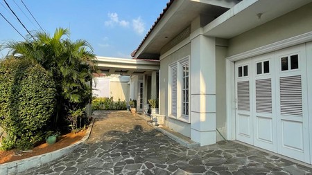 Rumah asri di CIpayung Jakarta Timur