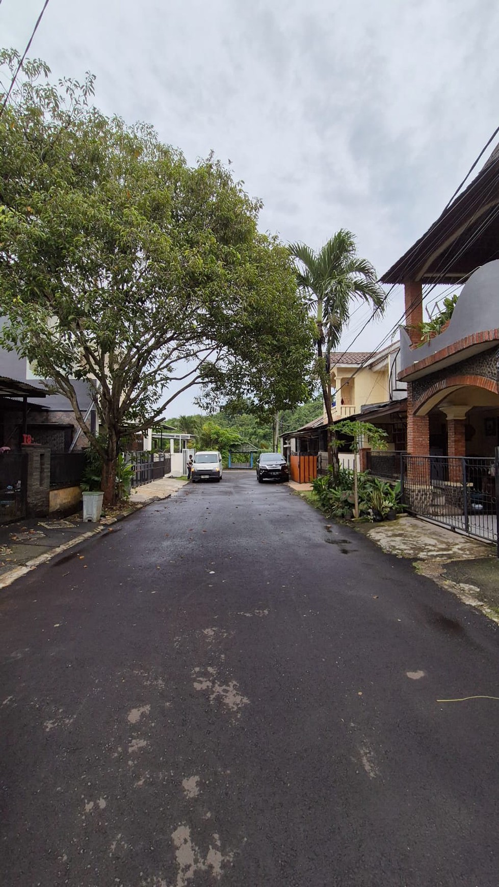 Rumah rapih siap huni di kawasan Nusa Loka BSD