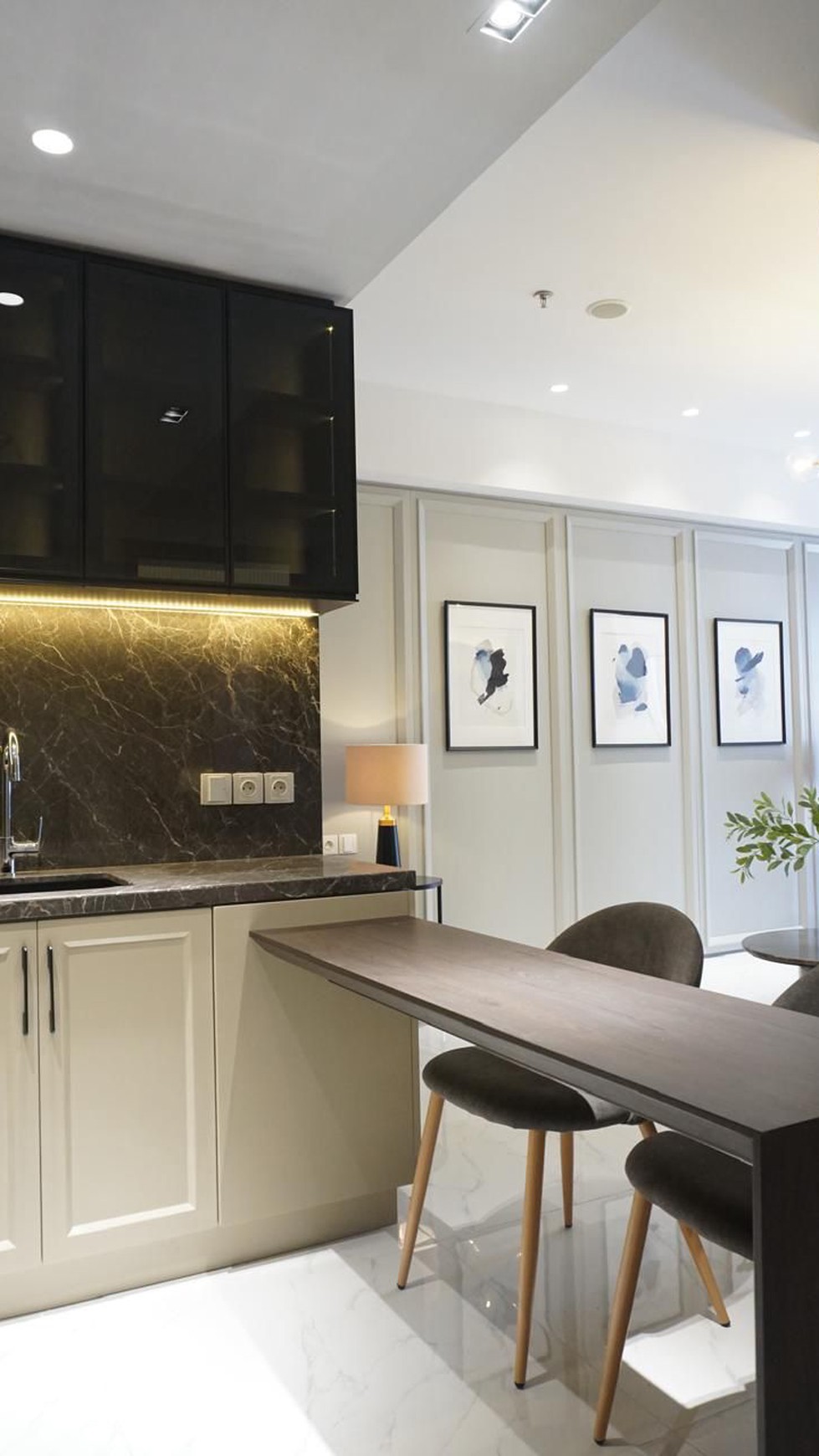 Jual Apartemen Laviz Pakuwon Mall Surabaya Furnished Mewah