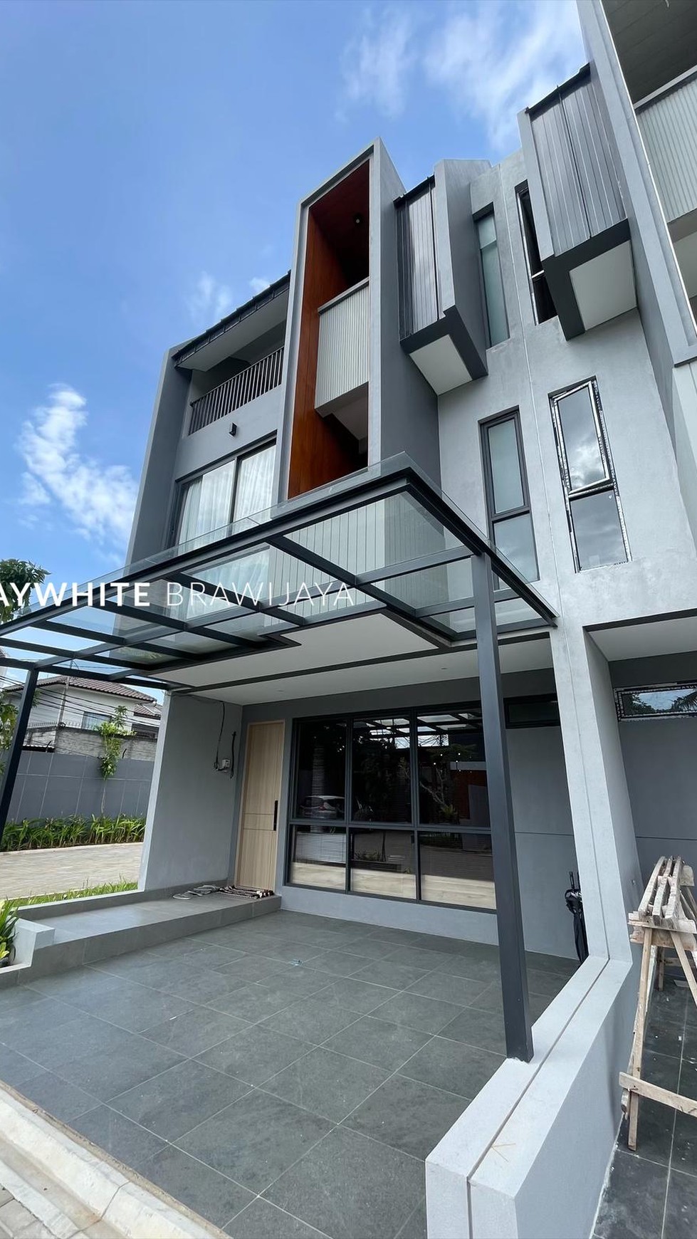 Rumah Hitung Tanah Area Cipete