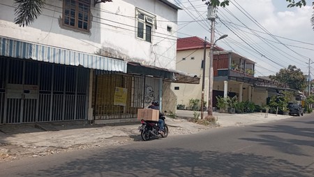 Ruko 3 Lantai Cocok Untuk Toko Di Jl Mangkuyudan Yogyakarta