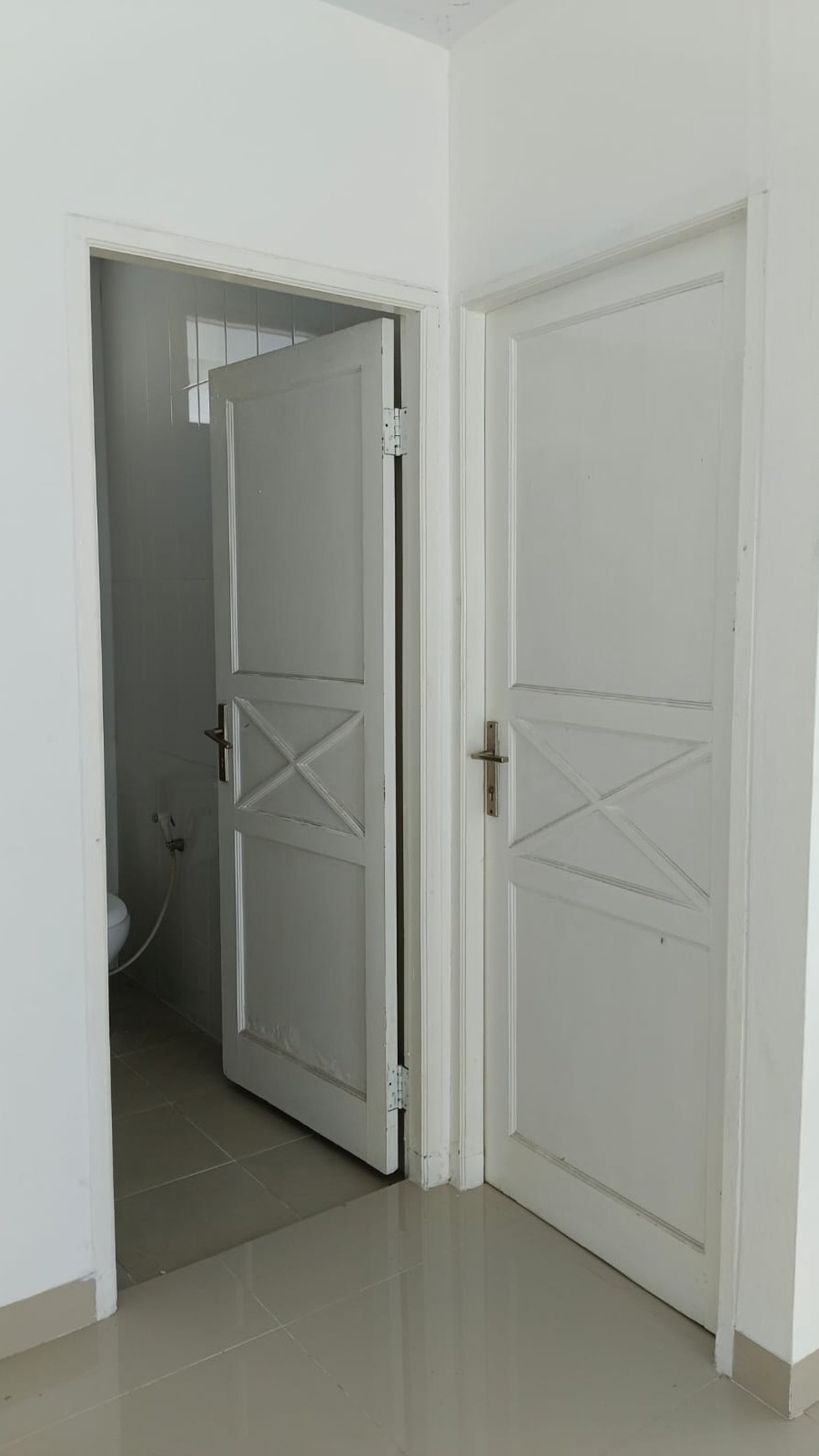 Rumah Siap Huni, Hunian Nyaman dan Asri @Maleo Bintaro