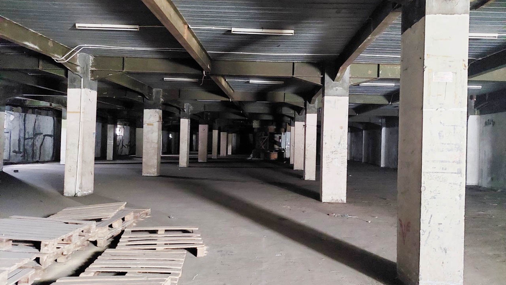 Gedung 3 lantai Jl Juanda, Bekasi Timur, Luas 4.165m2