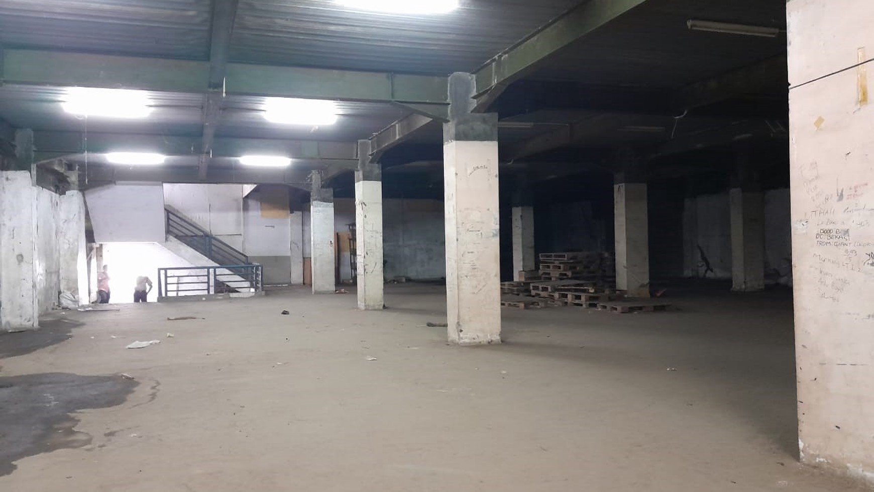 Gedung 3 lantai Jl Juanda, Bekasi Timur, Luas 4.165m2