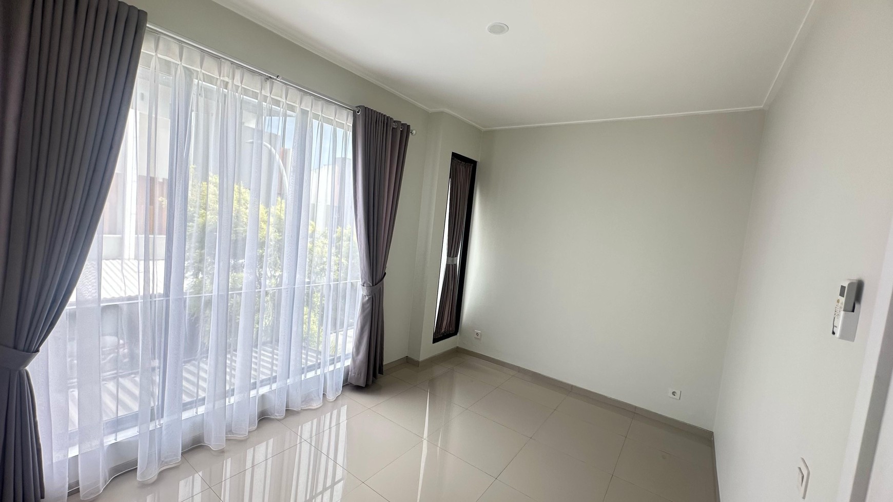 Di Sewa Rumah 2 Lantai Nyaman dan Asri di Cipiutat