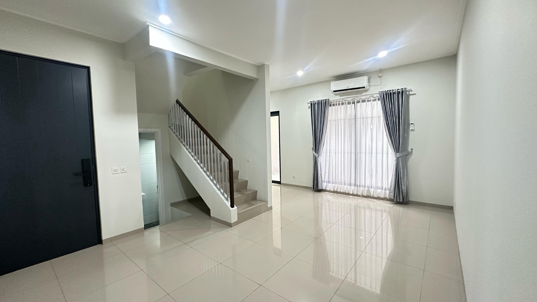 Di Sewa Rumah 2 Lantai Nyaman dan Asri di Cipiutat