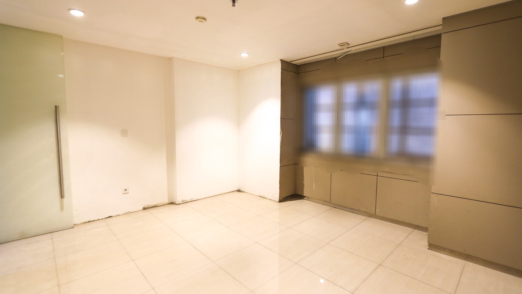 RUKO STRATEGIS DI BULEVAR KELAPA GADING, DEKAT MOI & MAL KELAPA GADING, JAKARTA UTARA
