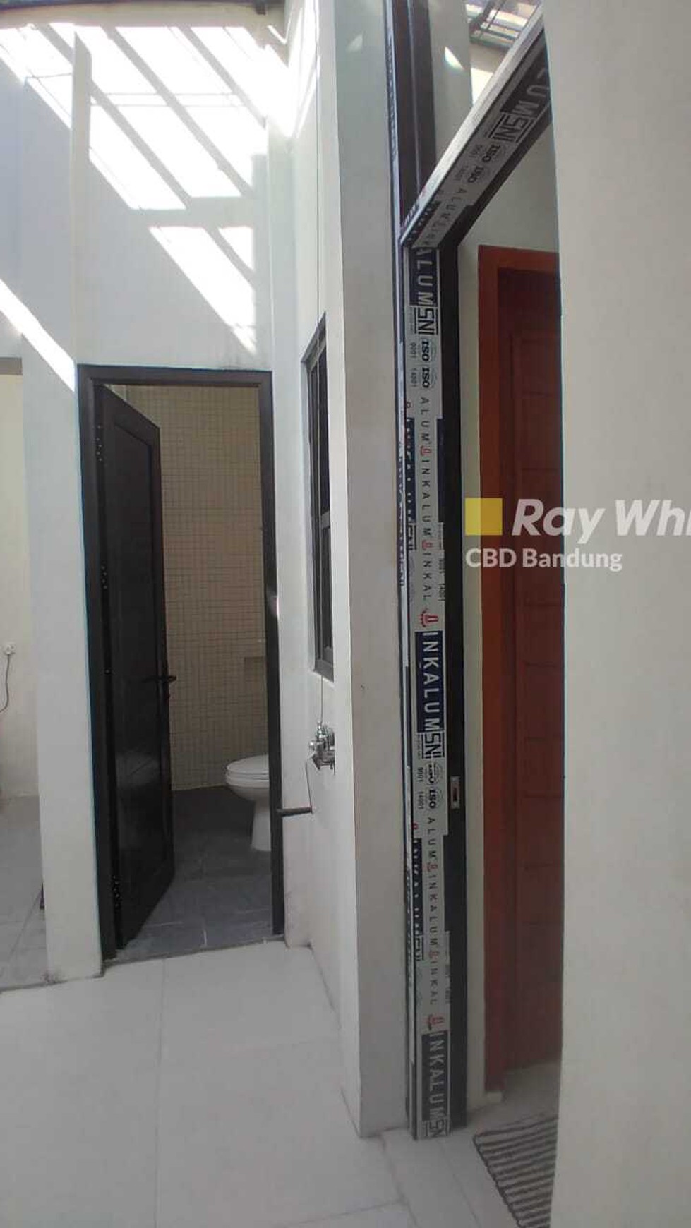 Rumah Minimalis di Margahayu Raya, Ciwastra, Bandung
