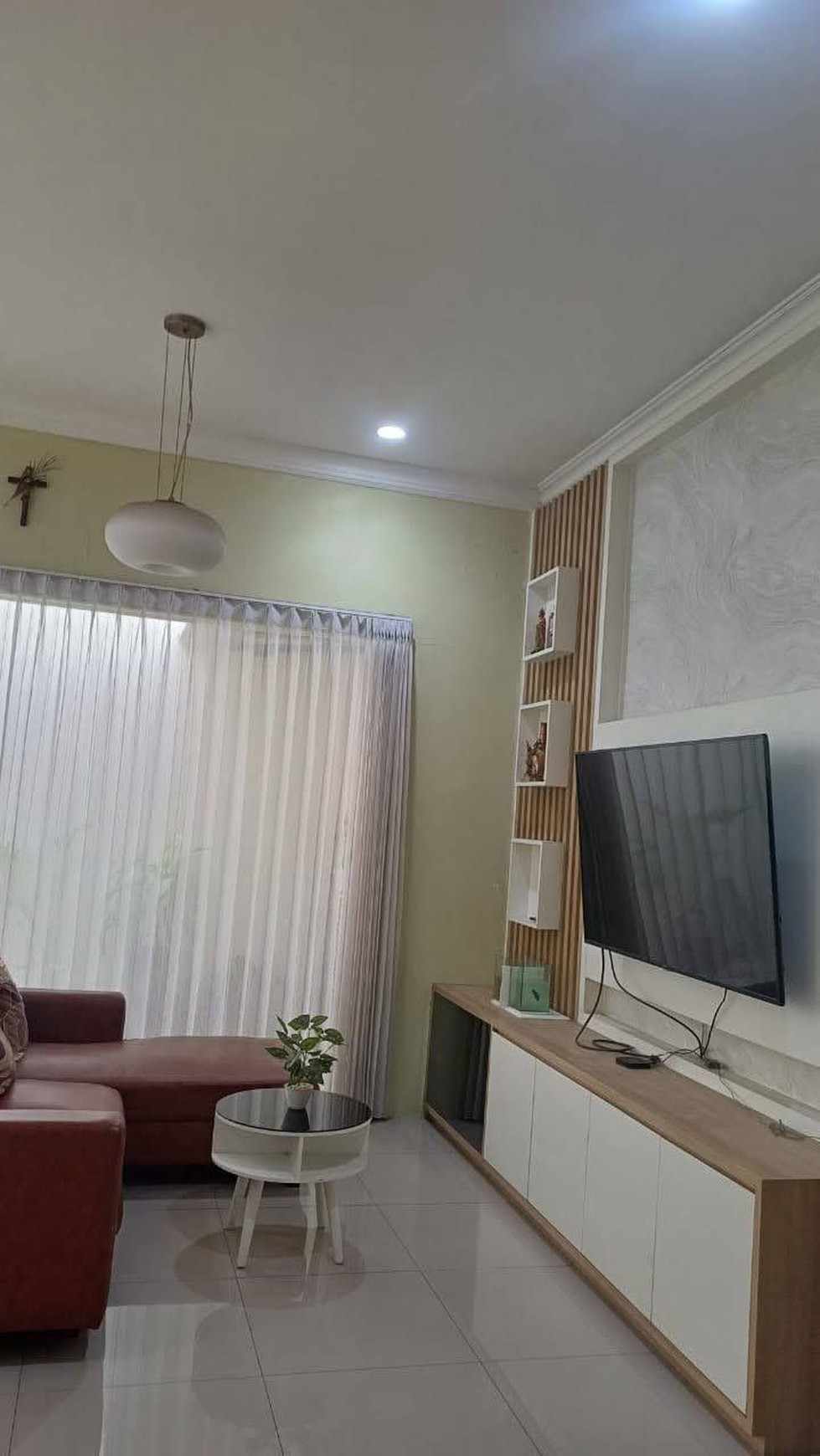 Rumah Cluster Buckingham Royal Residence, Surabaya