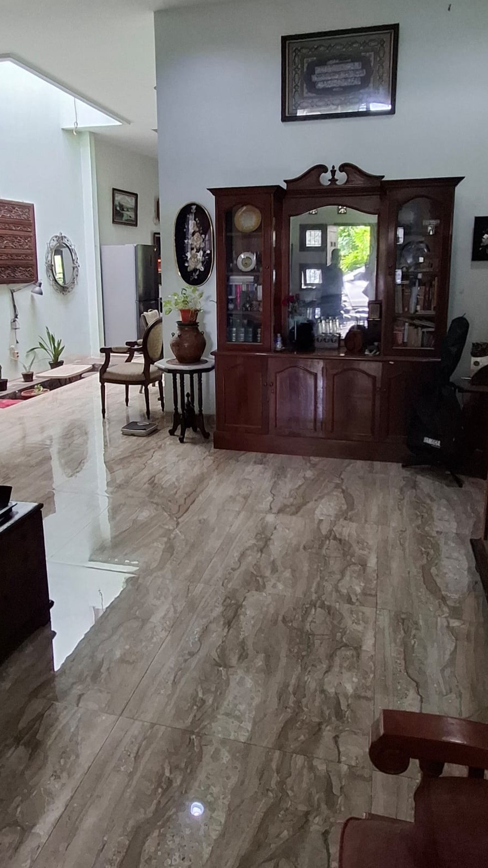 Rumah asri dengan halaman yang luas  Lokasi Strategis di Depok 