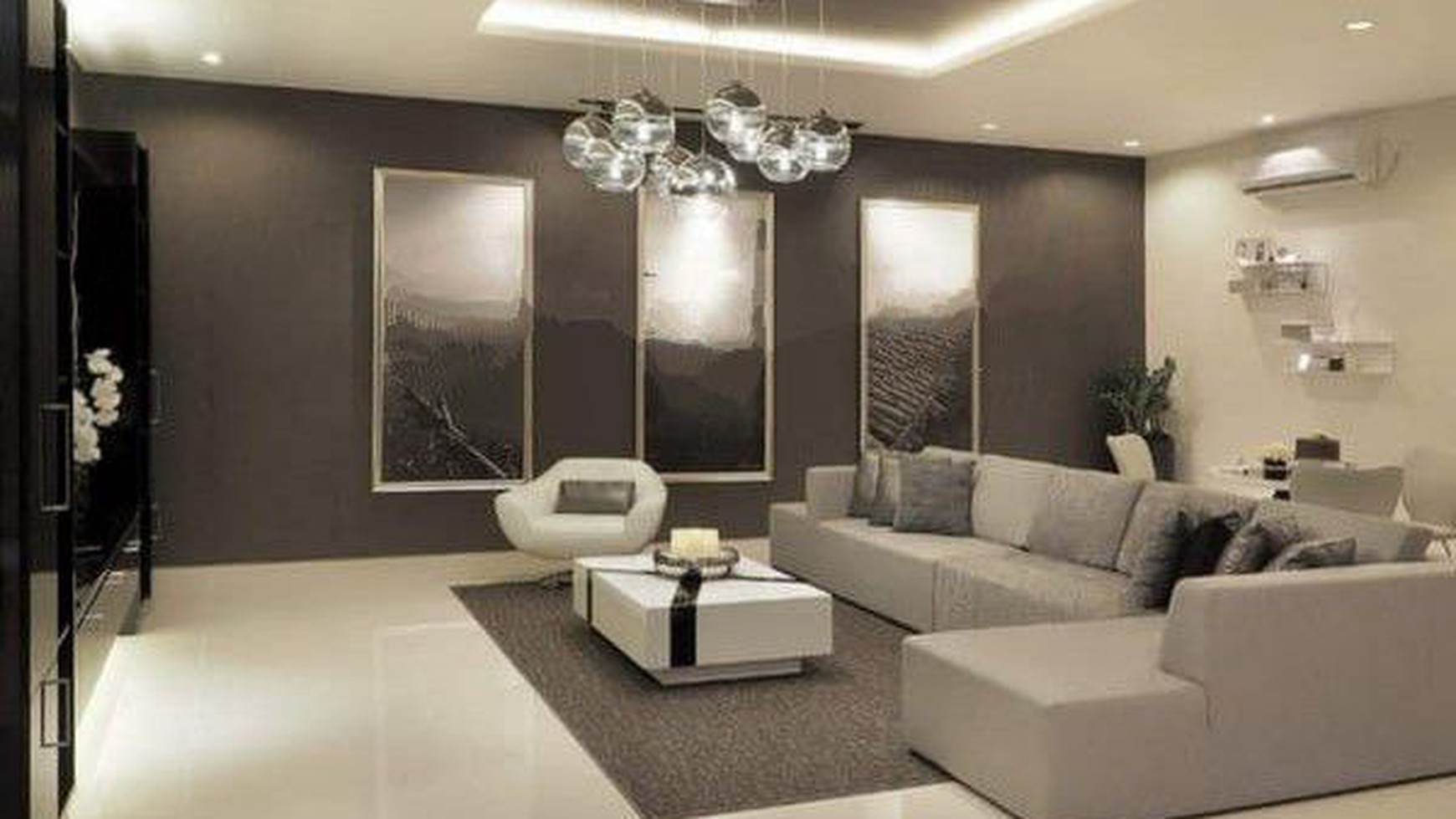 Rumah Semi Furnished Royal Residence, Surabaya