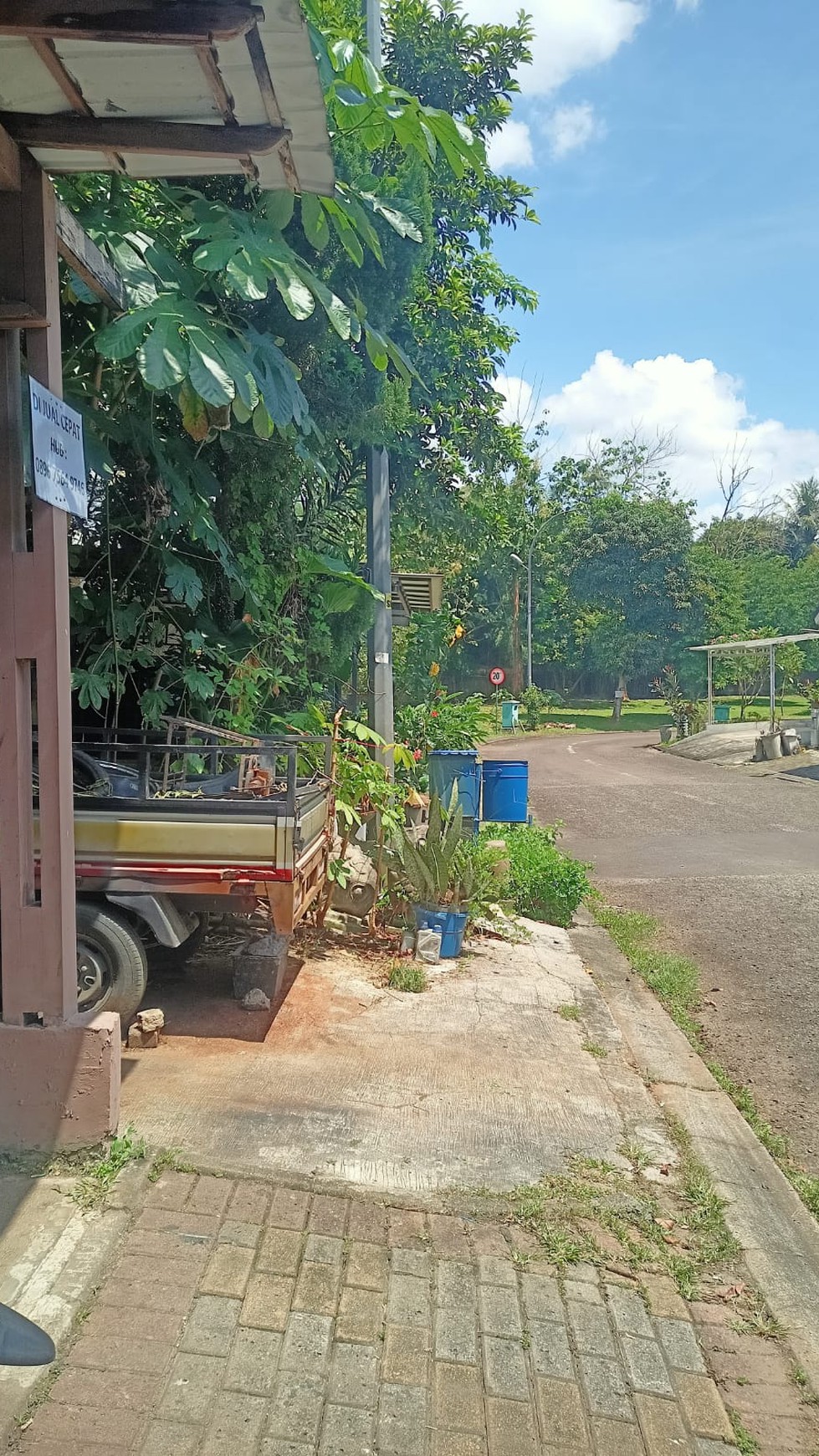 Rumah Standar perlu Renovation  Delatinos BSD city