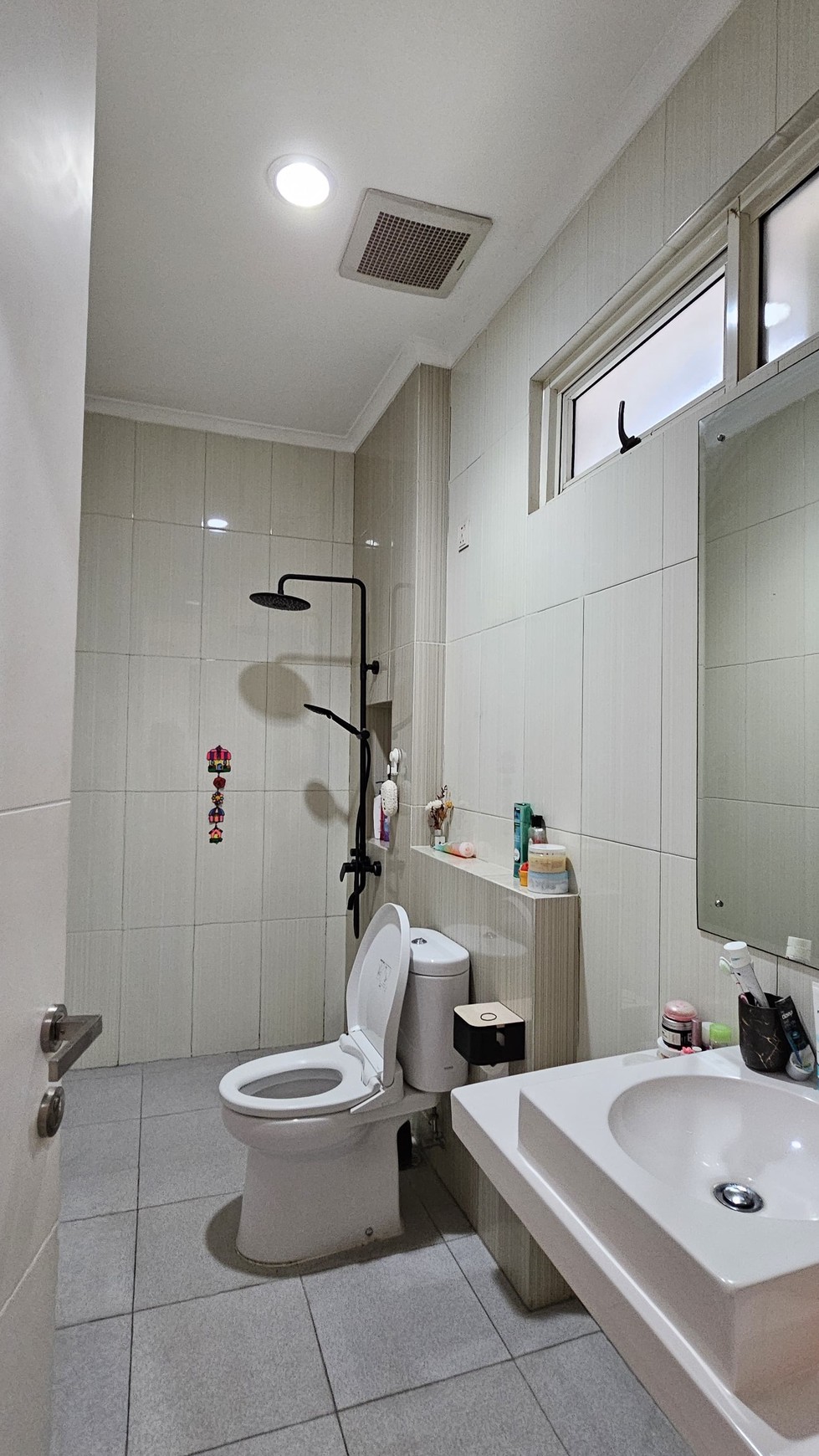 Dijual Rumah Inika Insland nempel Stasiun KRL Cisauk & Akses Tol BSD 