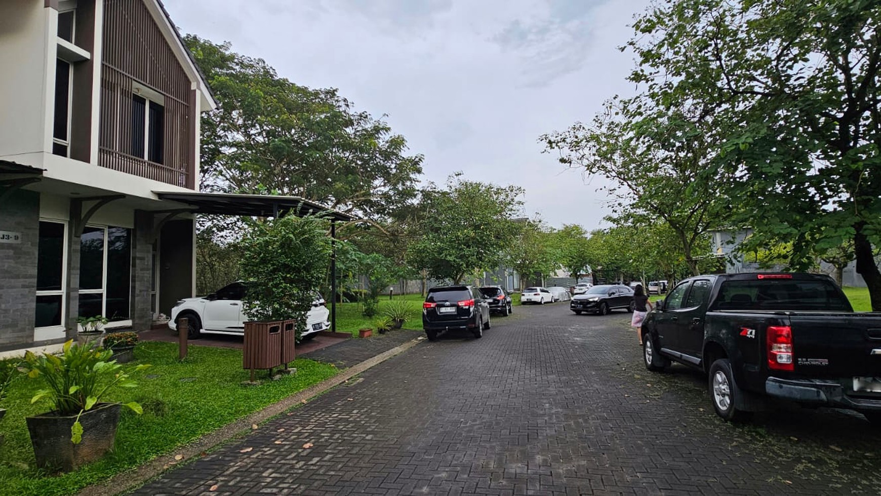 Dijual Rumah Inika Insland nempel Stasiun KRL Cisauk & Akses Tol BSD 