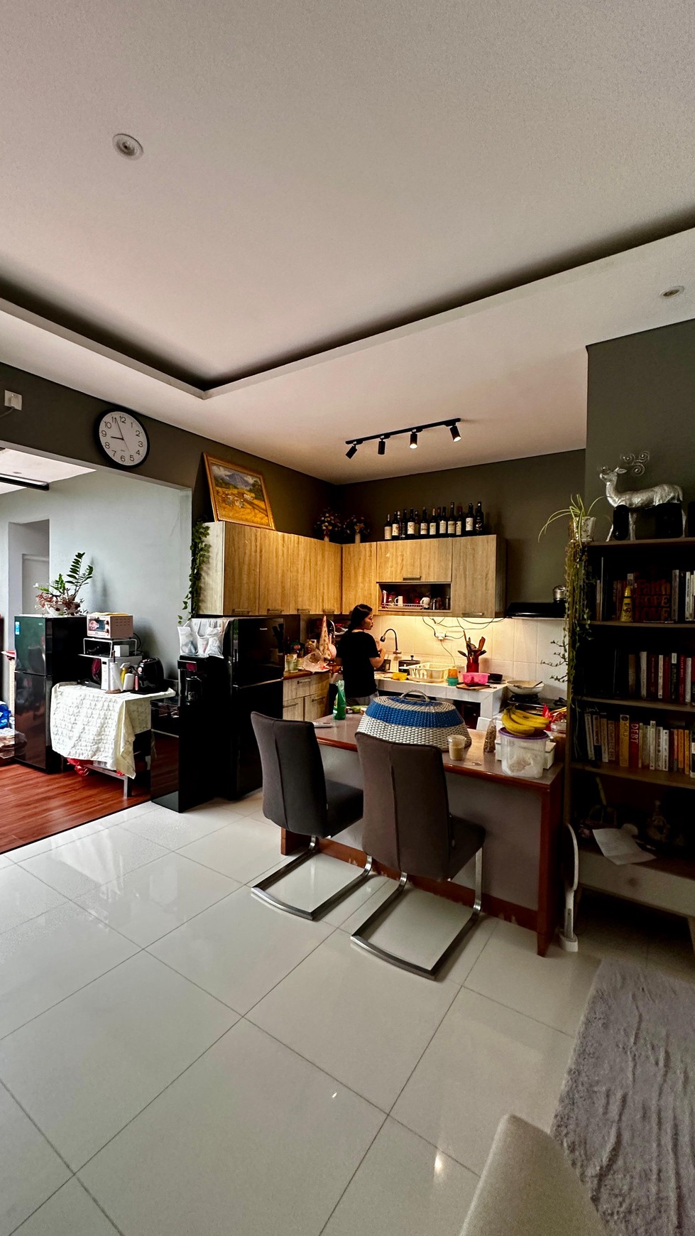 Rumah Renovasi Semi Furnished  HUNIAN CLUSTER AVANI BSD city 