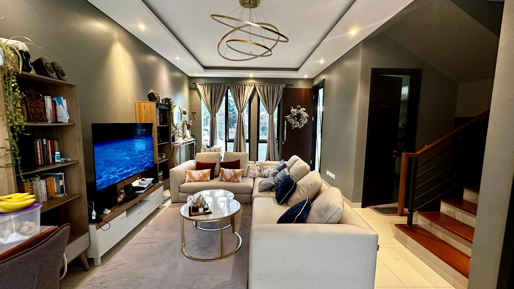 Rumah Renovasi Semi Furnished  HUNIAN CLUSTER AVANI BSD city 