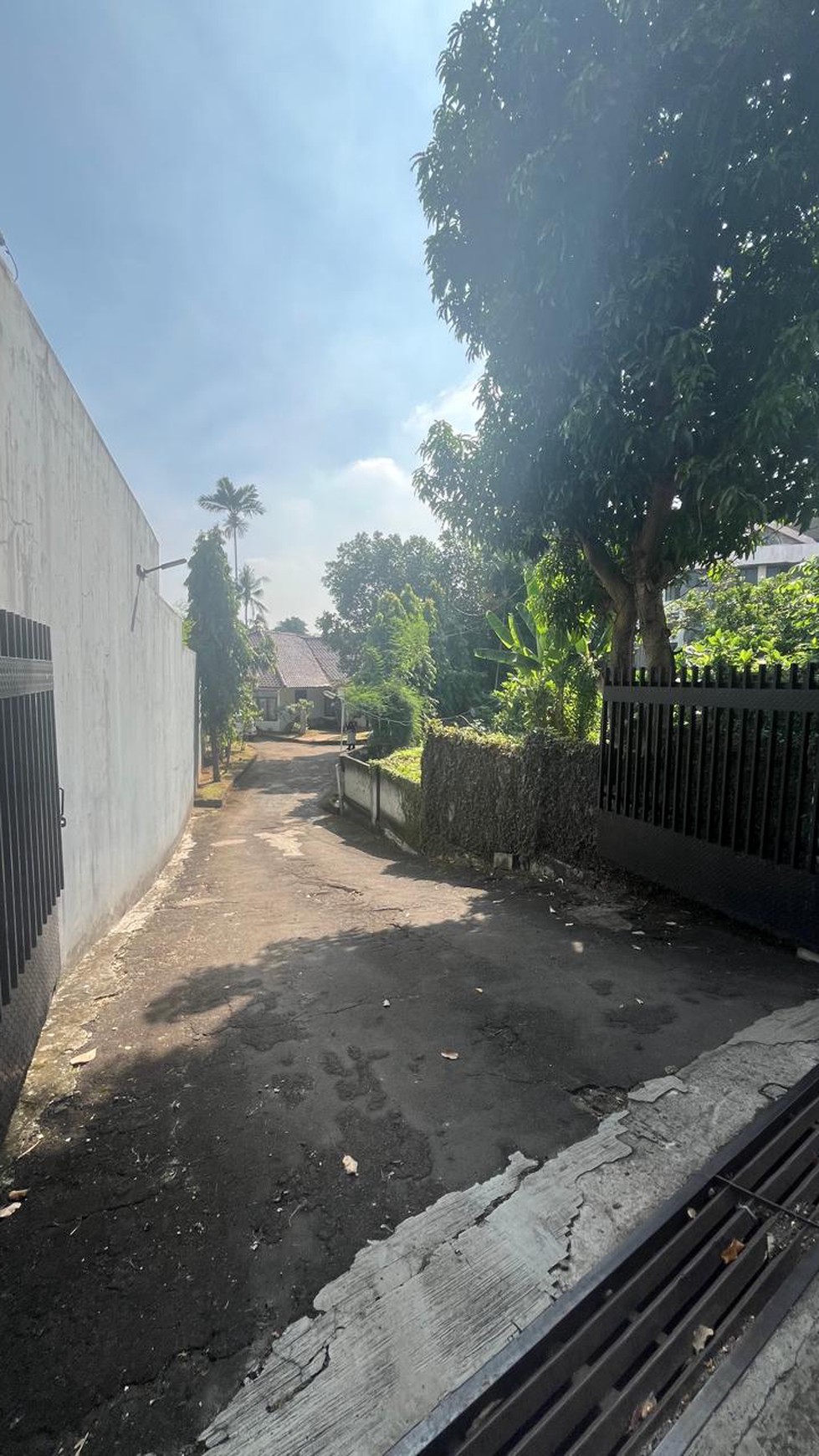 DIJUAL TANAH LUAS BELAKANG CITOS JAKARTA SELATAN