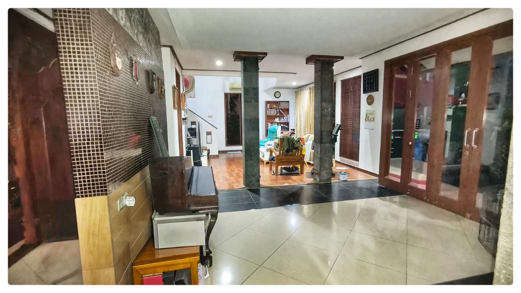 Rumah dalam ruangan rapih,bagus di Bintaro Jaya 8.