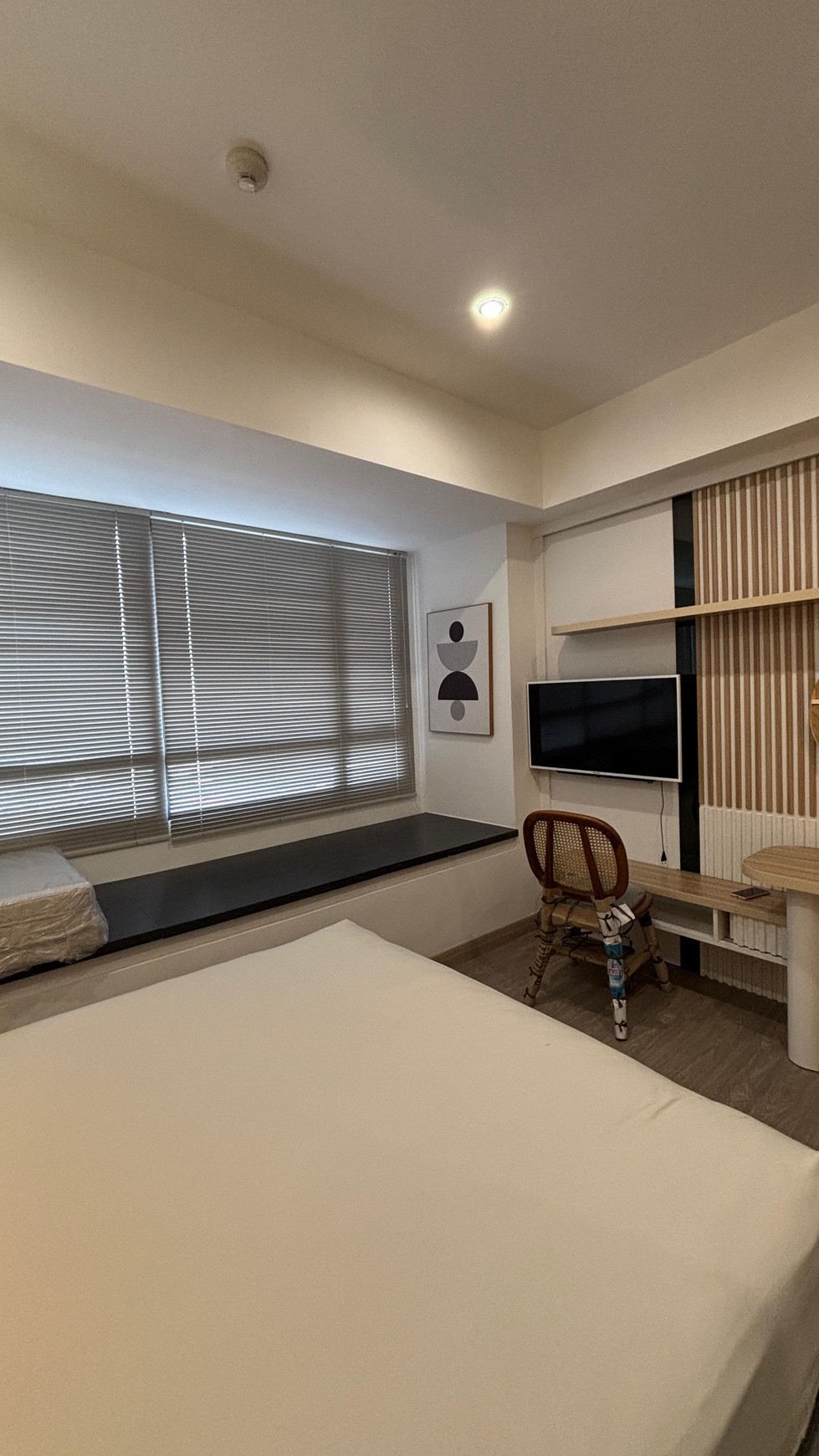 Disewakan Apartemen Collins Apartemen Mewah dan Full Furnish lokasi strategis dekan halte Bus Gading Serpong