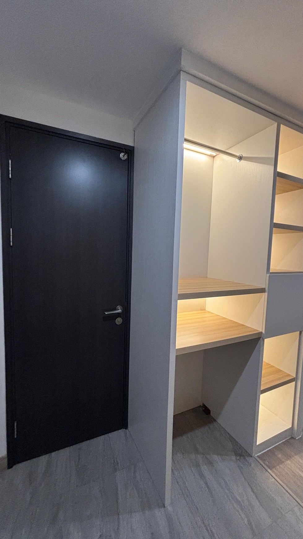 Disewakan Apartemen Collins Apartemen Mewah dan Full Furnish lokasi strategis dekan halte Bus Gading Serpong