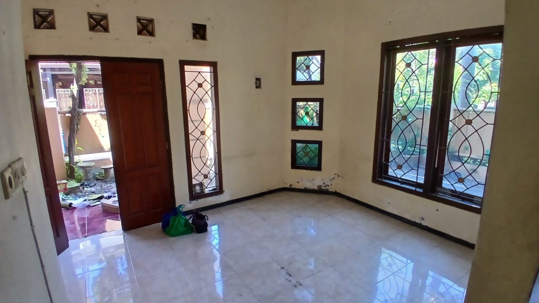 1899. Dijual Rumah Kebraon Indah Permai Blok I, Karangpilang
