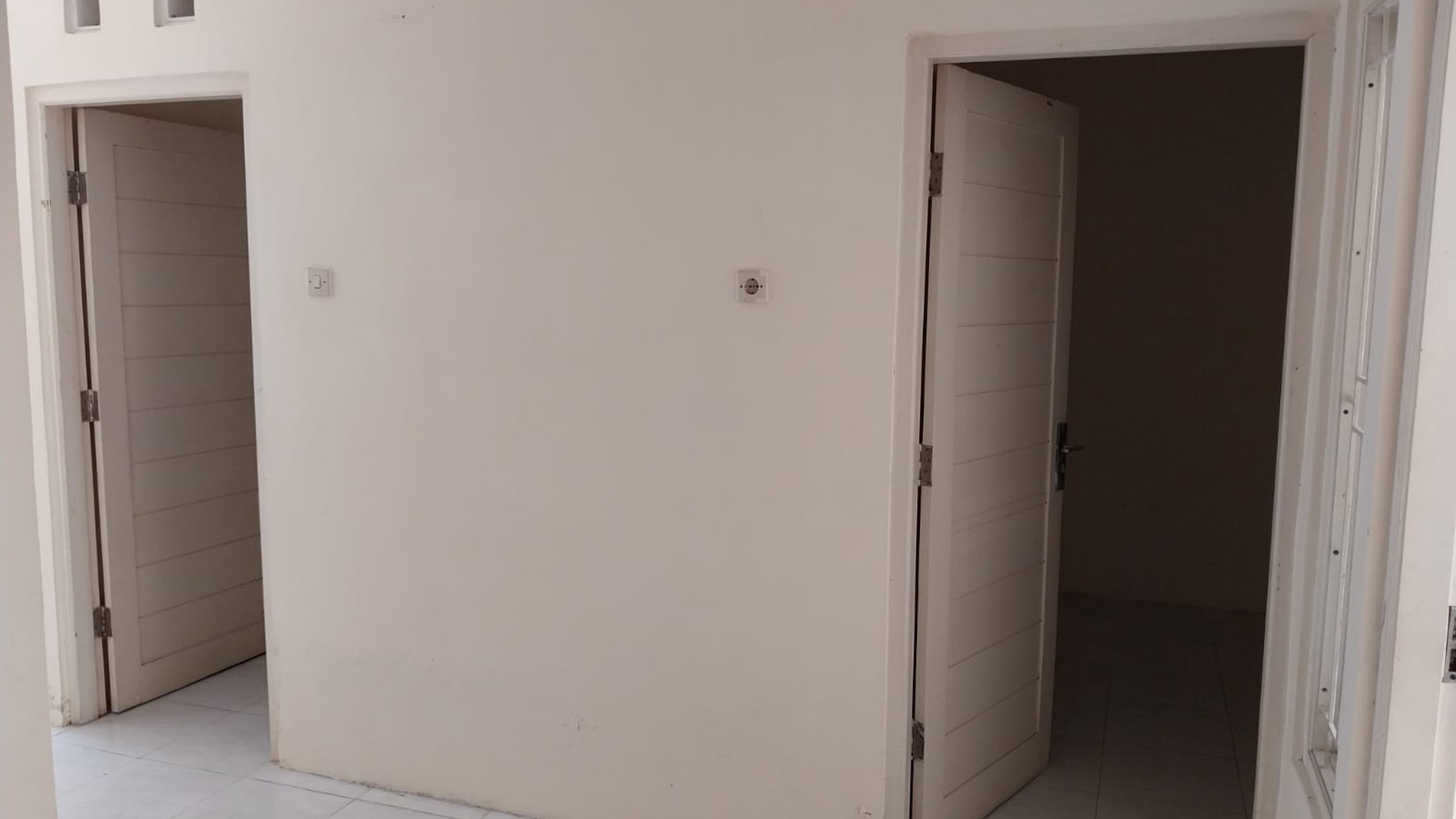 Rumah Tinggal di Dekat Rumah Sakit Queen Latifa, Ring Road Barat