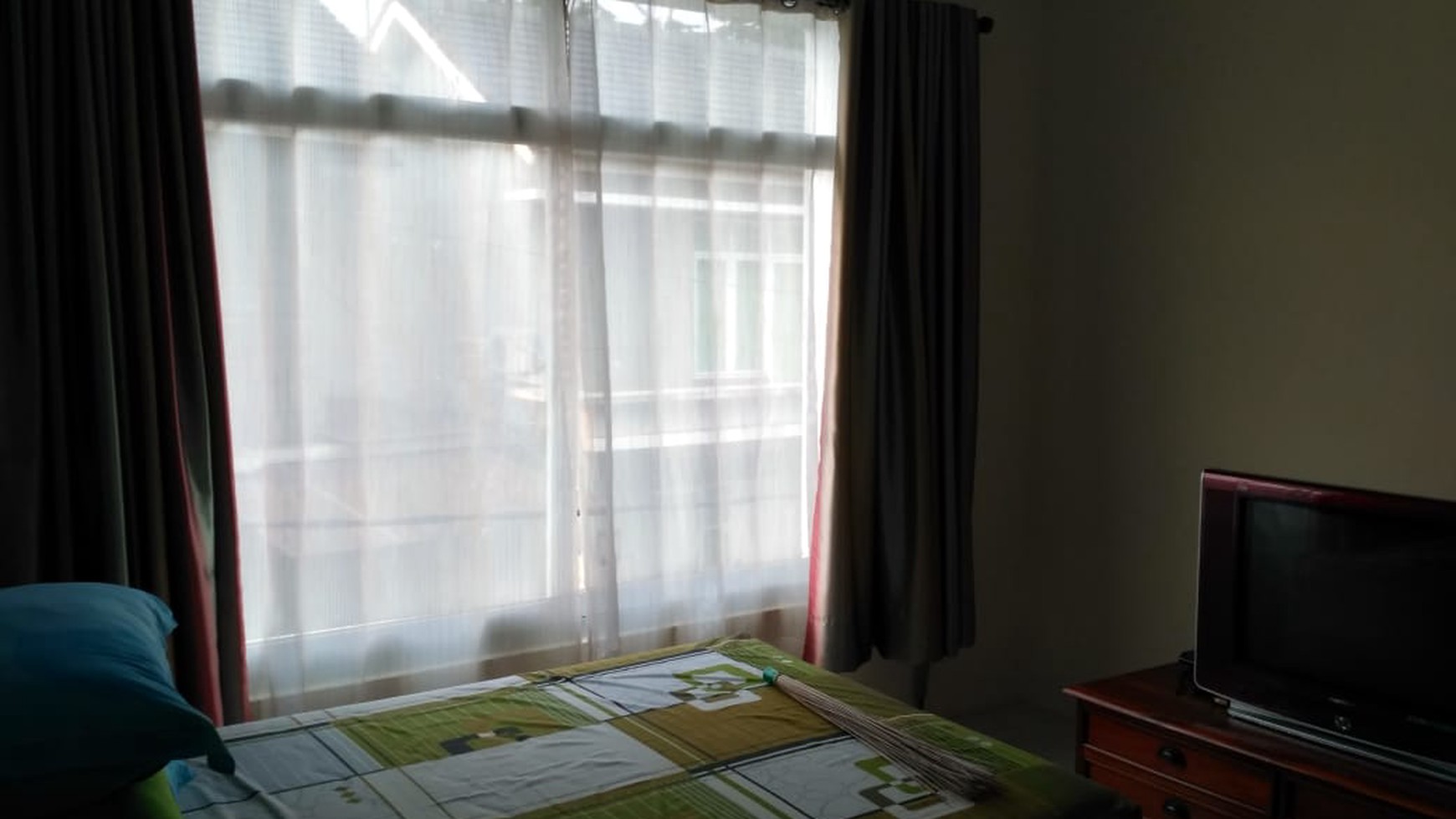 Cinere bukit cinere rumah dalam cluster dekat pintu tol brigif