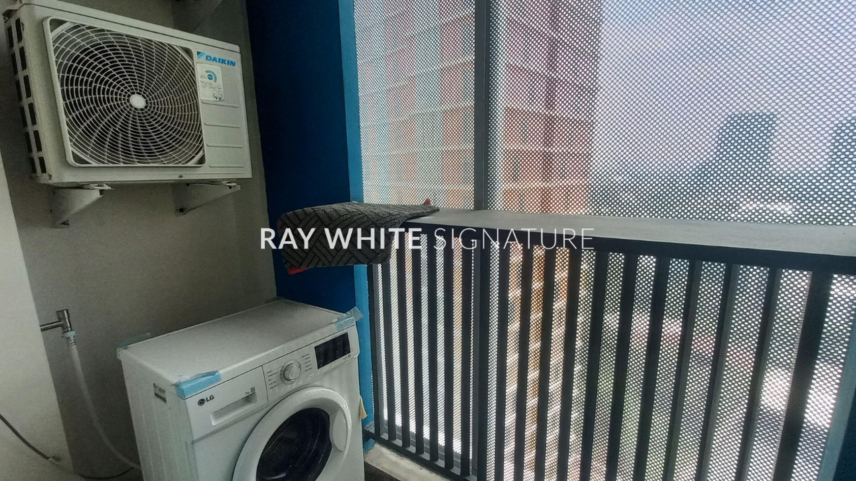 Dijual Apartemen Pejaten Park Residence Lantai Tinggi 1 Bedroom semi furnished