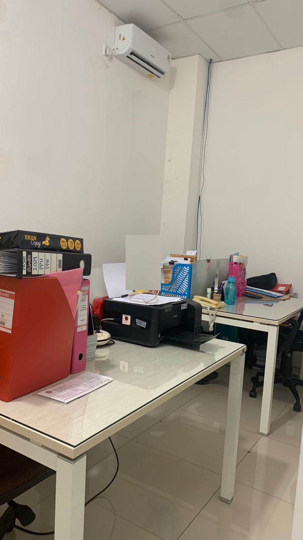 Ruko cocok untuk usaha maupun Office, lokasi strategis dekat jalan raya di Bintaro