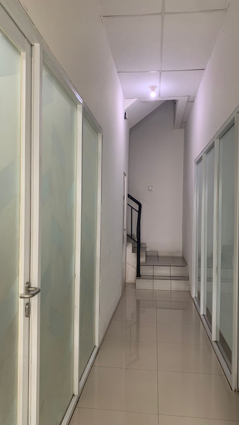 Ruko cocok untuk usaha maupun Office, lokasi strategis dekat jalan raya di Bintaro
